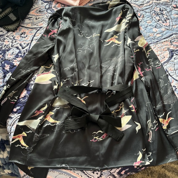 Luna Moon Satin Blazer - Picture 3 of 3